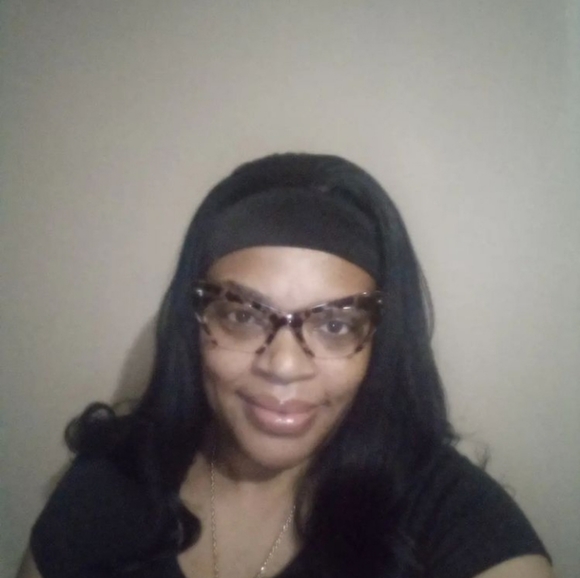 Meet your Posher, Shanita - Picture 1 of 1